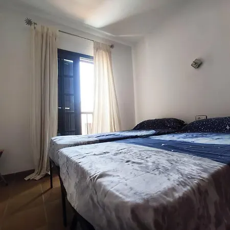 Duplex In Quiet Zone, Next To Sea, Fast Wifi Apartament *